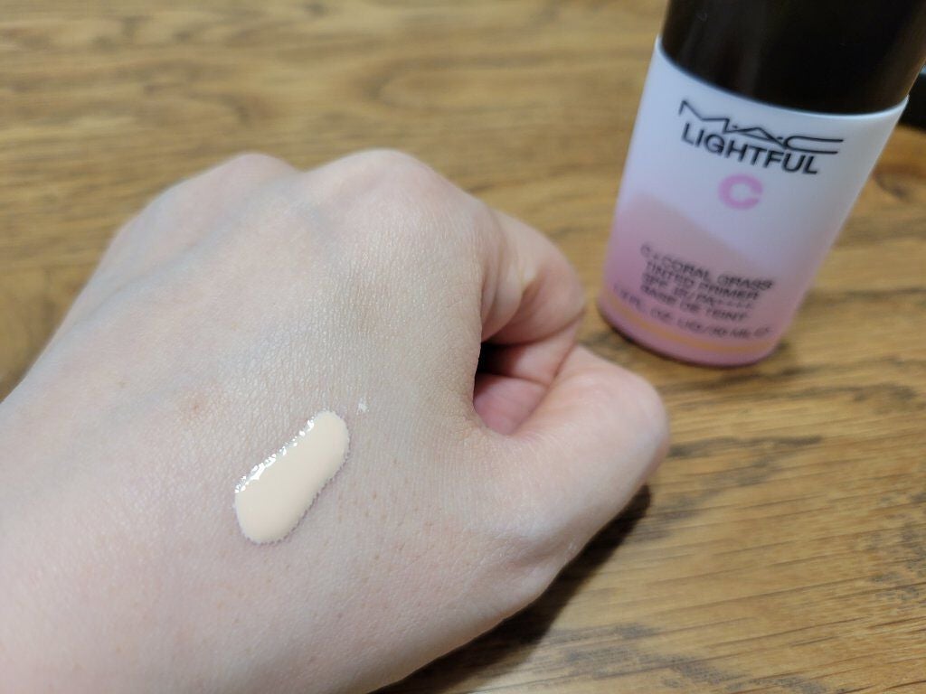 ライトフル C+ティンティッド プライマーSPF45(PA++++)/M・A・C/化粧下地を使ったクチコミ(2枚目)