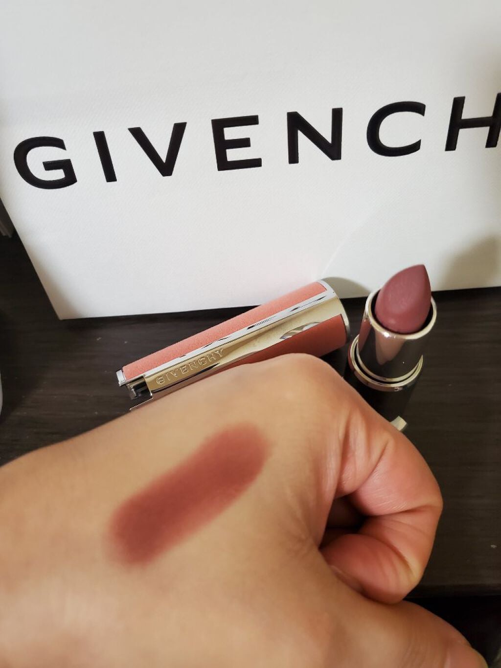 ルージュ・ジバンシイ・シアー・ベルベット/GIVENCHY/口紅を使ったクチコミ(2枚目)