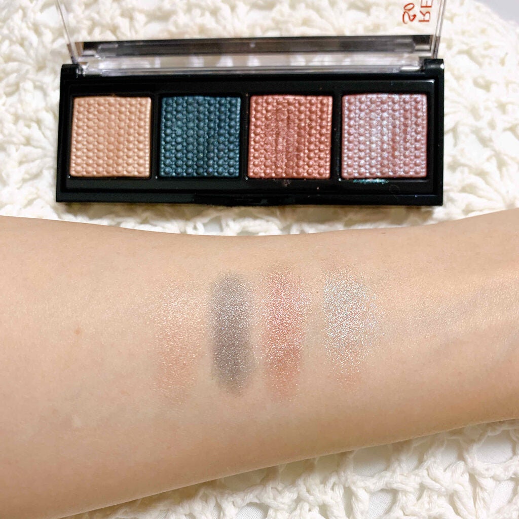ソー フィアス! プリズマティック パレット/REVLON/アイシャドウパレットを使ったクチコミ(3枚目)
