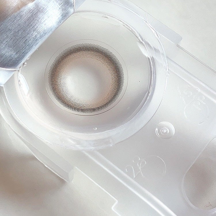 chiffon/meilly/ワンデー(1DAY)カラコンを使ったクチコミ(2枚目)