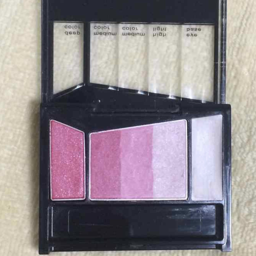 グラディカルアイズA/KATE/アイシャドウパレットを使ったクチコミ（2枚目）