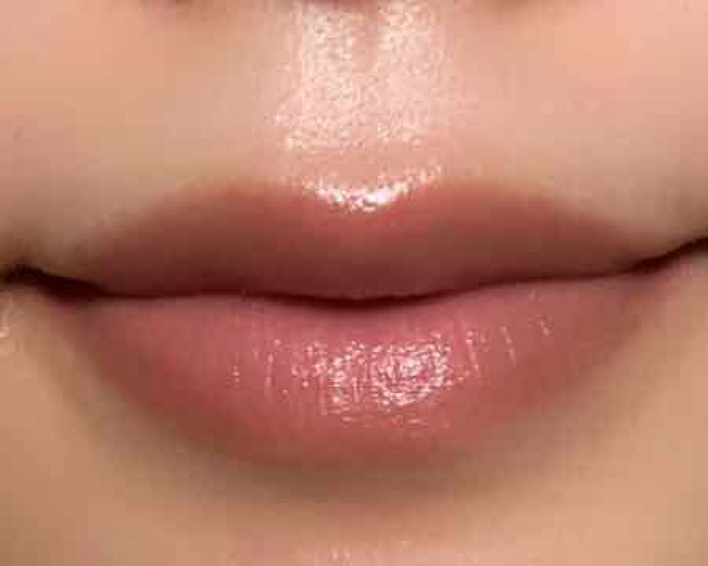 ルージュ ヴォリュプテ シャイン/YVES SAINT LAURENT BEAUTE/口紅を使ったクチコミ(4枚目)