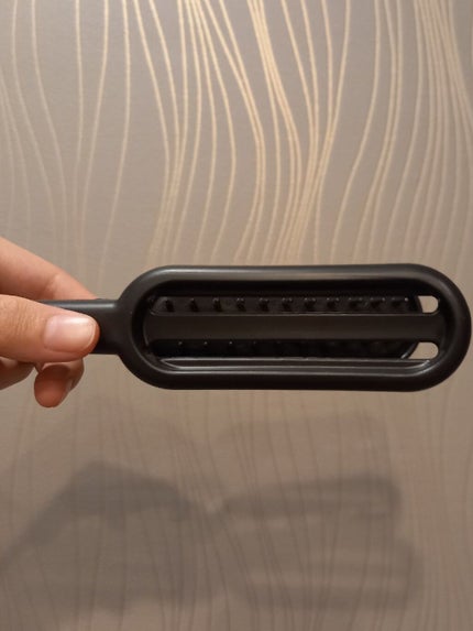 ブロー用ストレートブラシ/セリア/ヘアブラシを使ったクチコミ(4枚目)