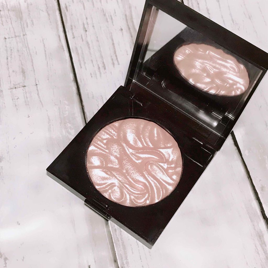 フェイスイルミネーター/ローラ メルシエ/パウダーハイライトを使ったクチコミ(1枚目)