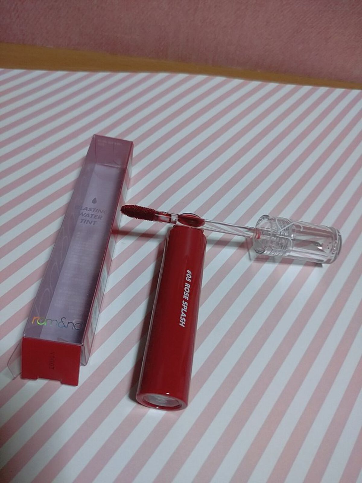 グラスティングウォーターティント/rom&nd/リップティントを使ったクチコミ（1枚目）