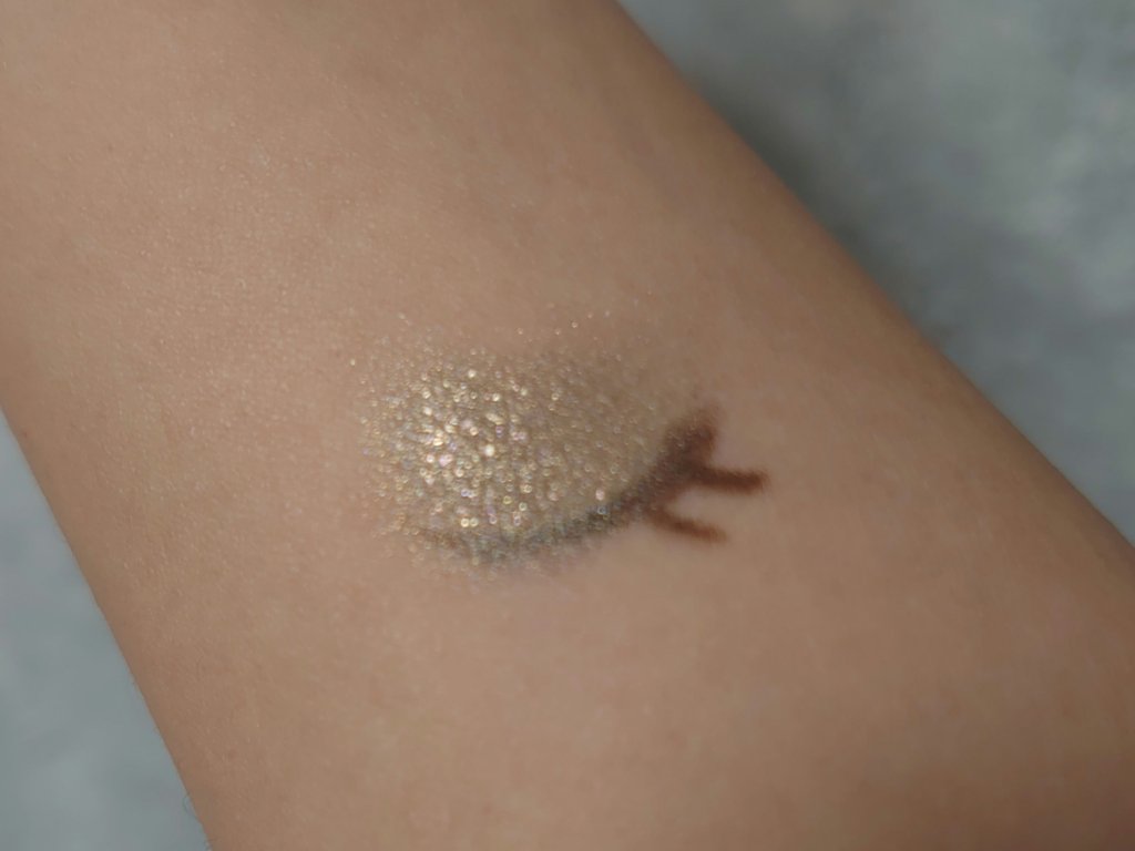 アイプランナー/excel/単色アイシャドウを使ったクチコミ（2枚目）