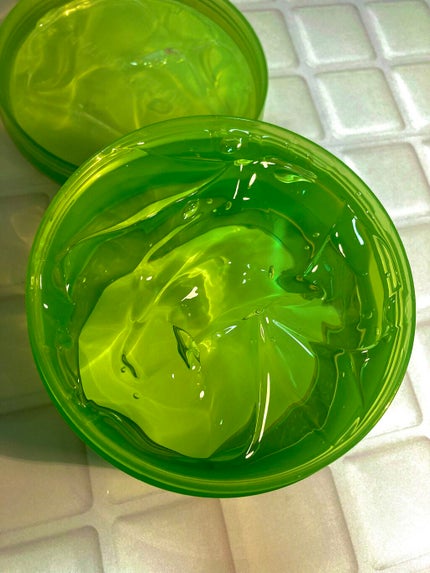 マイルド&モイスチャーアロエジェル/ネイチャーリパブリック/ボディローションを使ったクチコミ(2枚目)