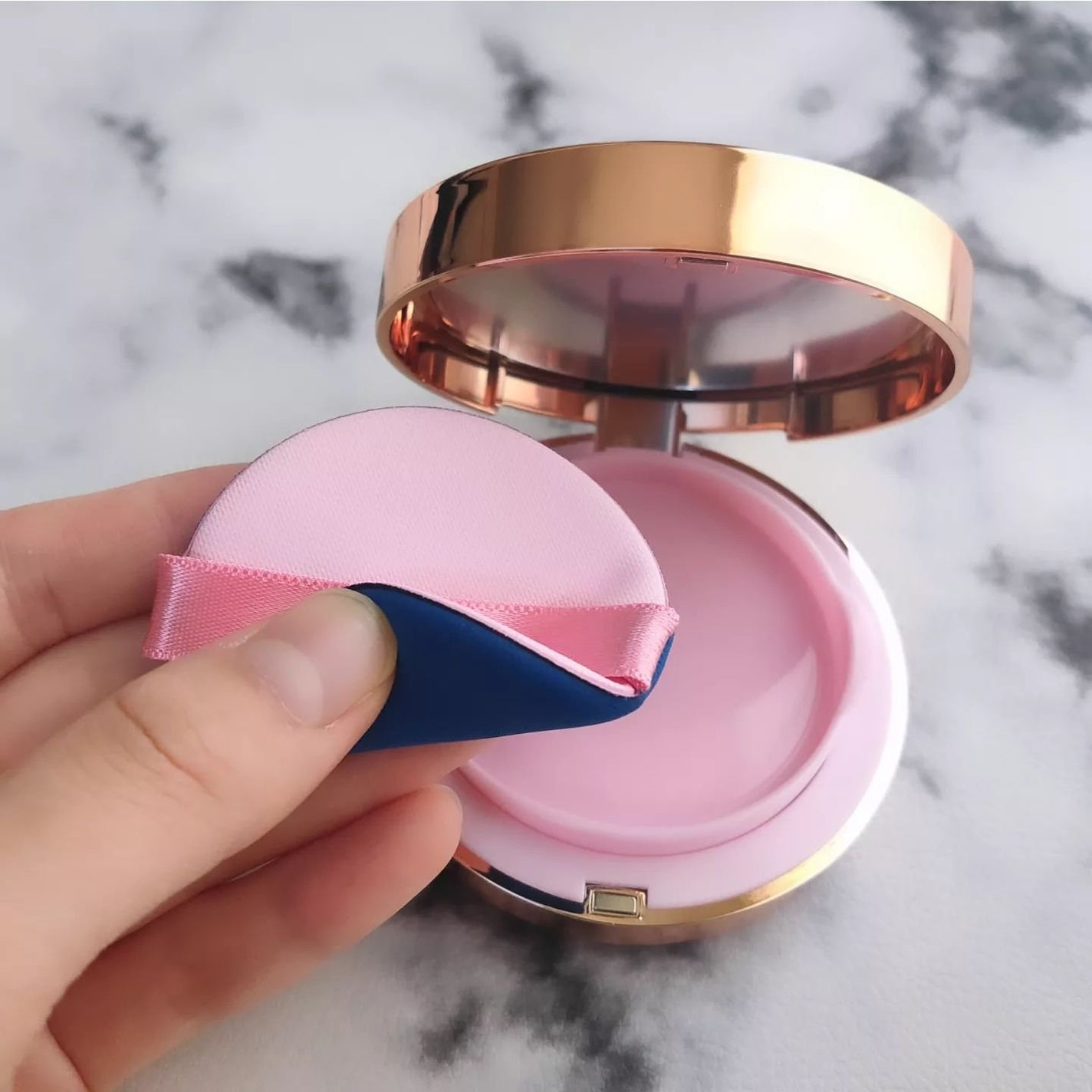 ピンクティーツリーカバープライマークッション/APLIN/クッションファンデーションを使ったクチコミ(3枚目)