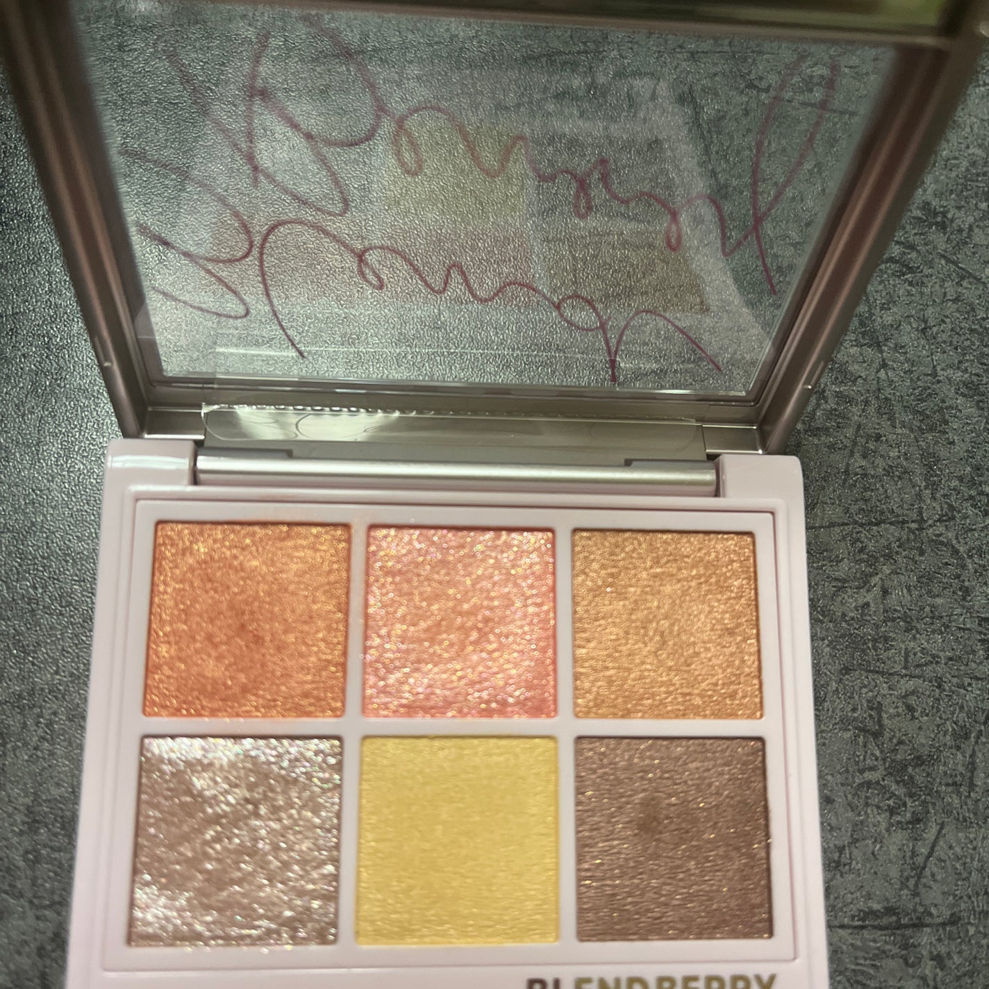 オーラクリエイション/BLEND BERRY/アイシャドウパレットを使ったクチコミ(3枚目)