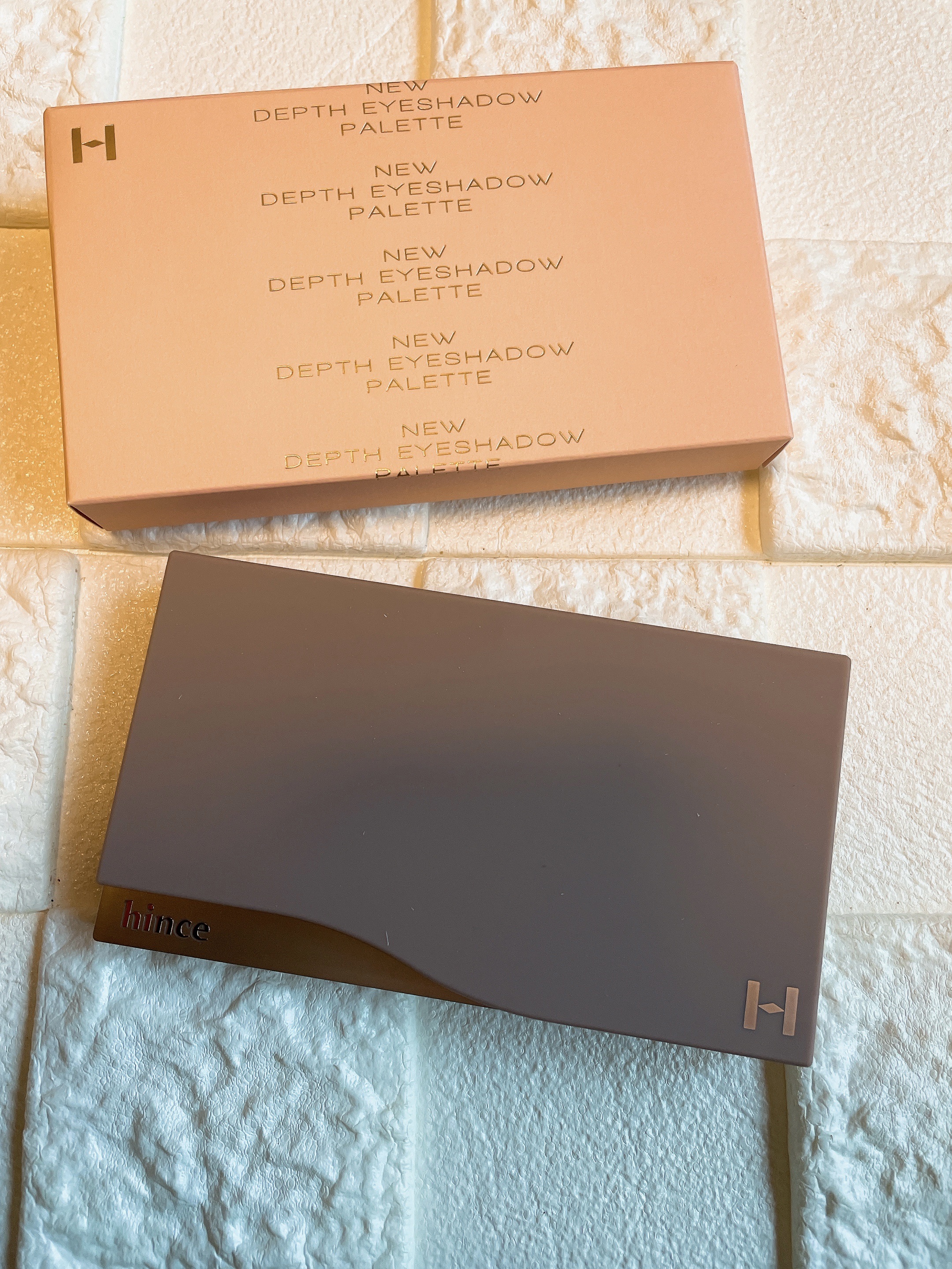 ニューデップスアイシャドウパレット/hince/アイシャドウパレットを使ったクチコミ（2枚目）