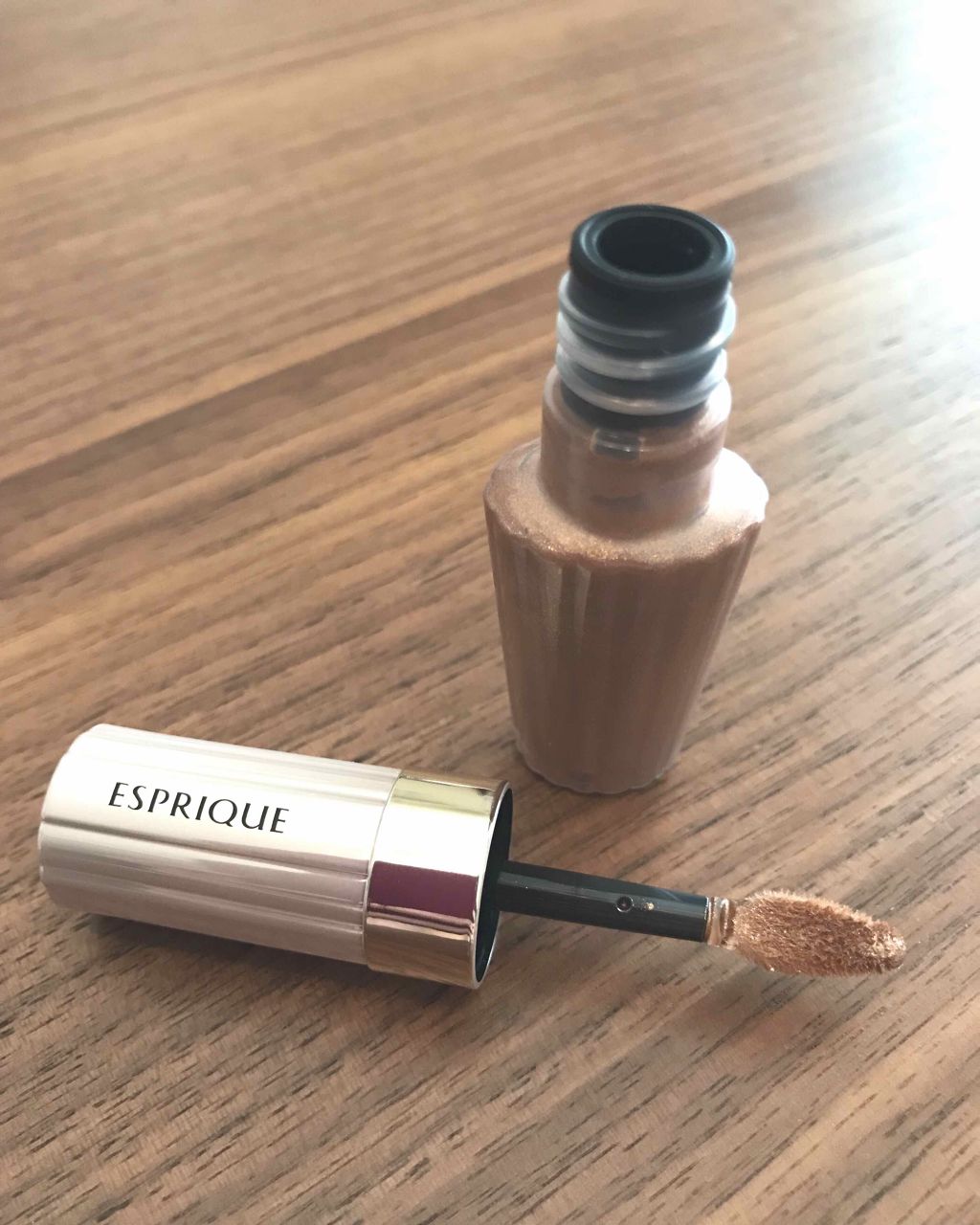 グロウ アイヴェール/ESPRIQUE/リキッドアイシャドウを使ったクチコミ（1枚目）