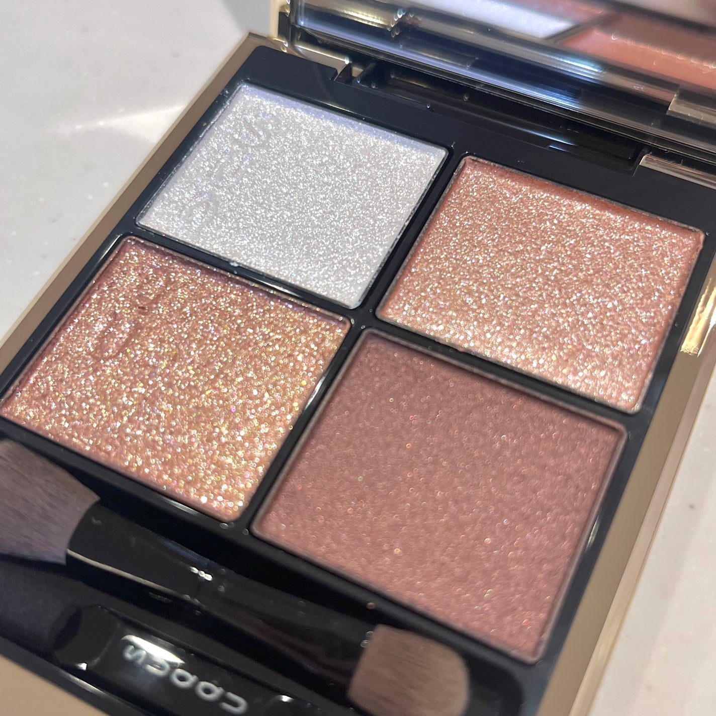 シグニチャー カラー アイズ/SUQQU/アイシャドウパレットを使ったクチコミ(2枚目)