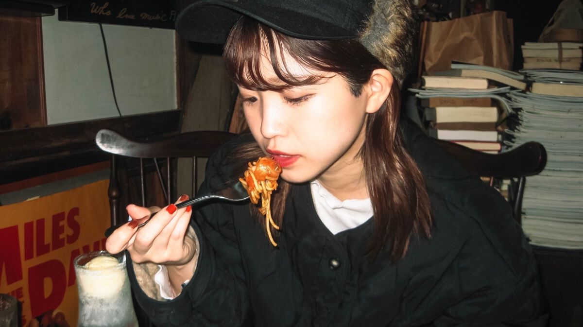 gene TOKYO ネイル シックレッド/DAISO/マニキュアを使ったクチコミ（2枚目）