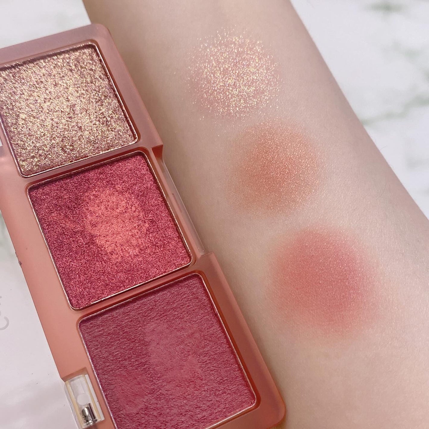 シアーアラウンド トリオ アイシャドウパレット/CathyDoll/アイシャドウパレットを使ったクチコミ(4枚目)