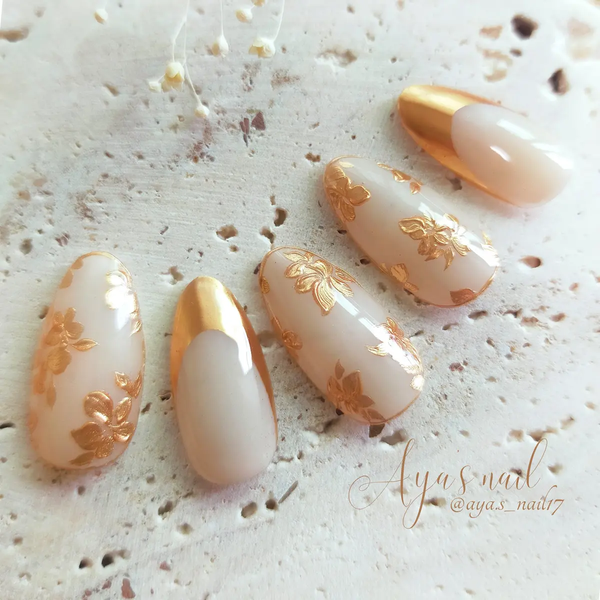 ネイルチップの基本の塗り方解説!チップ作りに使えるおすすめマニキュア&ジェルも紹介