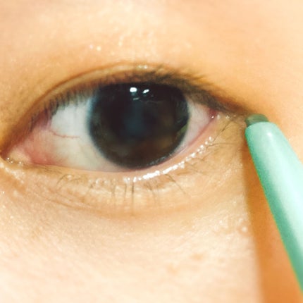 「密着アイライナー」クリームペンシル/デジャヴュ/ペンシルアイライナーを使ったクチコミ(2枚目)