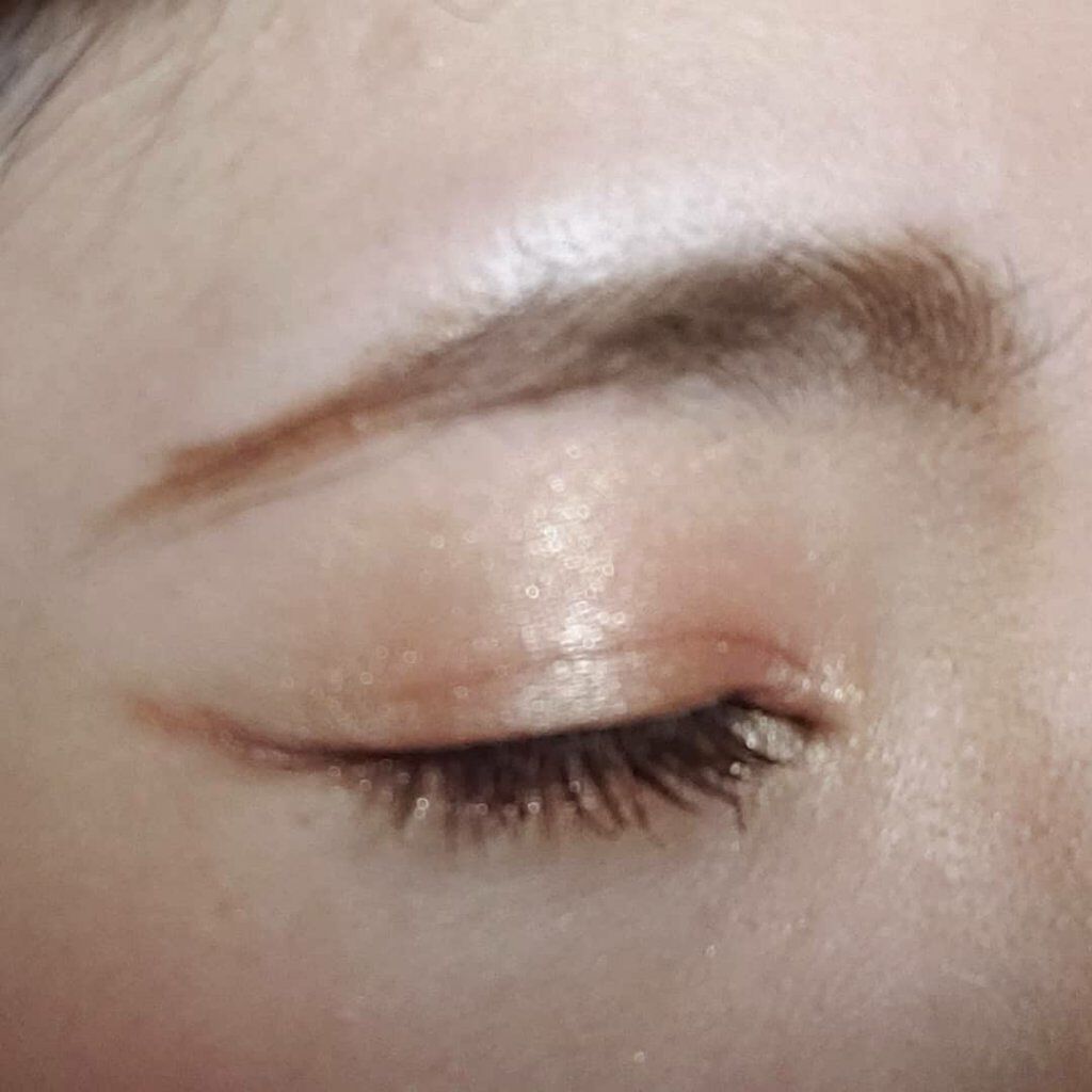 ピンク グロウ リュクス アイシャドウ パレット/BOBBI BROWN/アイシャドウパレットを使ったクチコミ（2枚目）