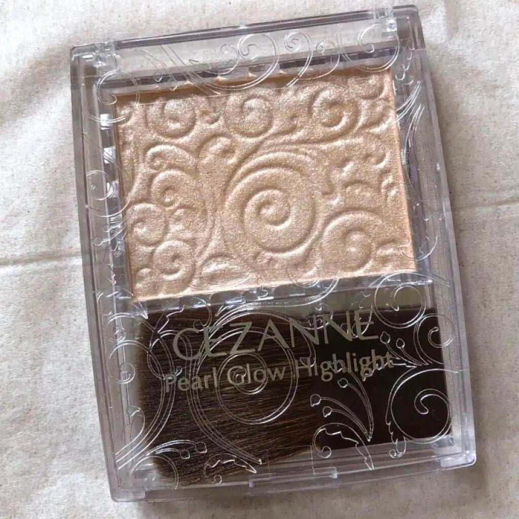 パールグロウハイライト/CEZANNE/パウダーハイライトを使ったクチコミ(1枚目)