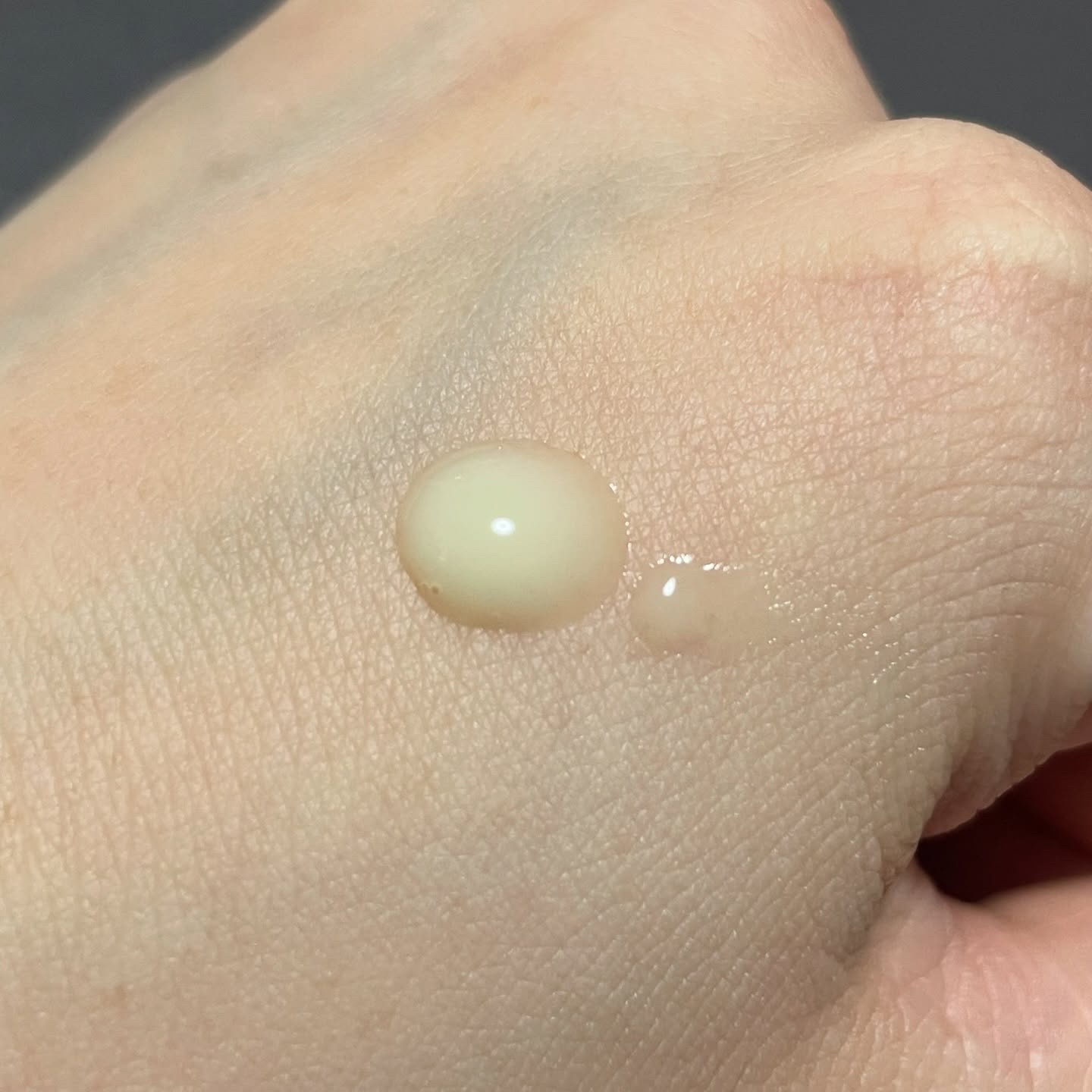 レチ二オールポアタイトニングセラム/Real Barrier/美容液を使ったクチコミ（3枚目）