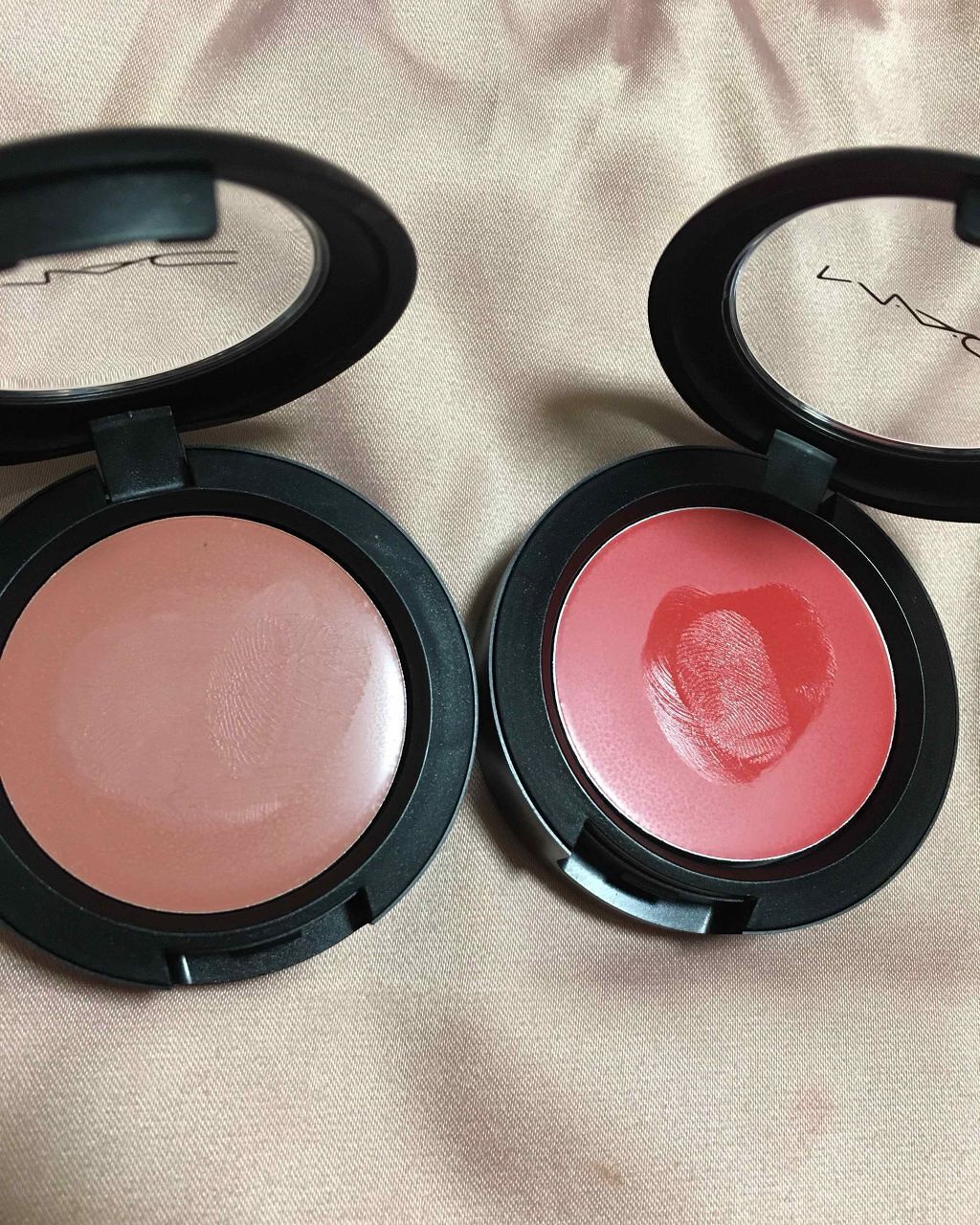 カジュアル カラー リップ & チーク カラー ヨニ アトラクション/M・A・C/メイクアップキットを使ったクチコミ（2枚目）