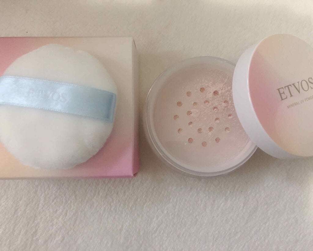 ミネラルUVパウダー(旧)/エトヴォス/ルースパウダーを使ったクチコミ(2枚目)