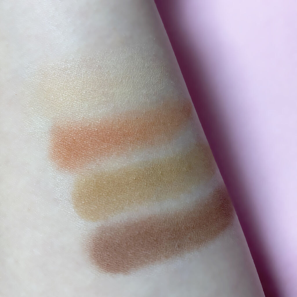 モーメントブログ4色アイシャドウ/FLORTTE/アイシャドウパレットを使ったクチコミ（1枚目）