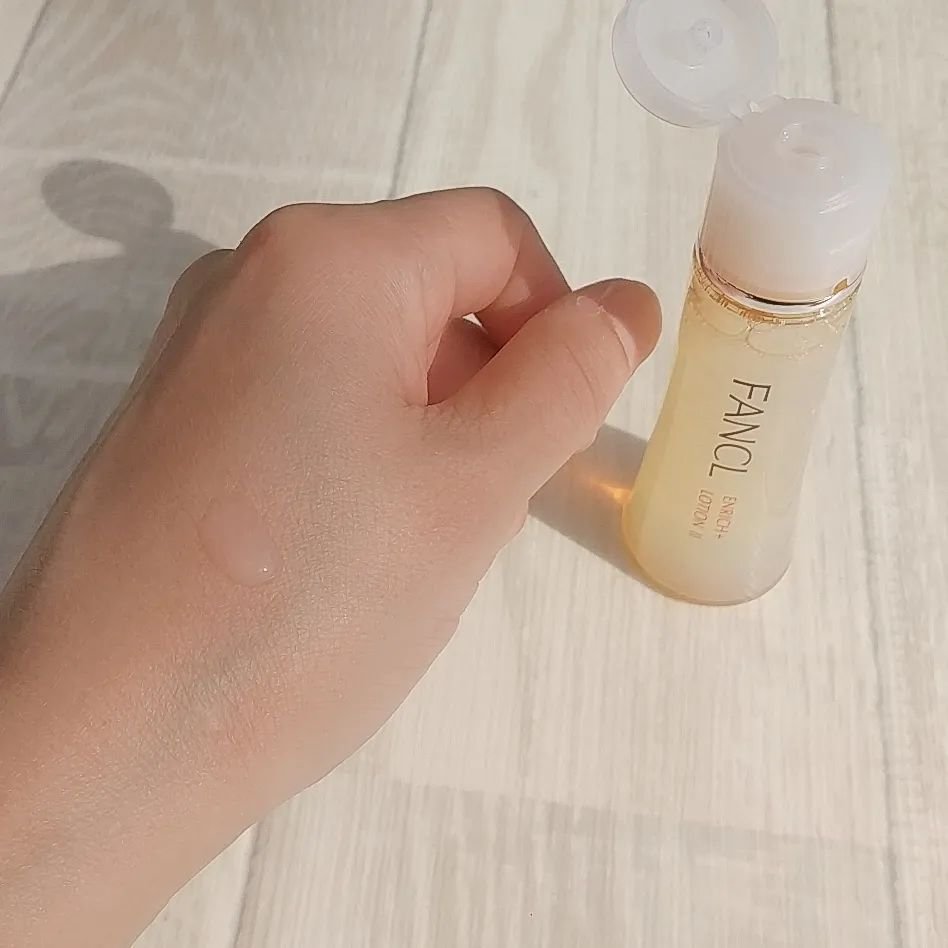 ファンケル エンリッチプラス 化粧液Ⅱ しっとり ＜医薬部外品＞のクチコミ「🧡🧡🤍　🧡🧡🤍
シワ改善有効成分*1配合の
ファンケルエンリッチプラス
化粧液 しっとり
を使.....」（2枚目）