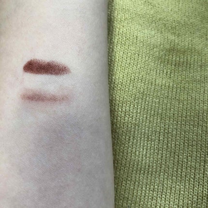 オーデイシャスリップスティック/NARS/口紅を使ったクチコミ(2枚目)