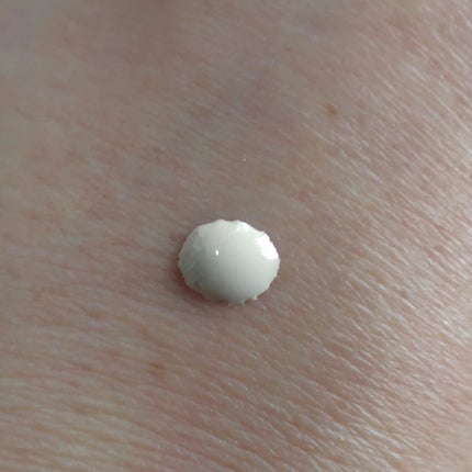 エッセンス スキングロウ ファンデーション 140 Porcelain/SHISEIDO/リキッドファンデーションを使ったクチコミ(2枚目)