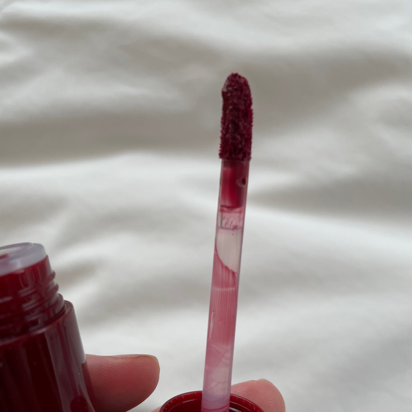 ジューシーラスティングティント/rom&nd/リップティントを使ったクチコミ(3枚目)