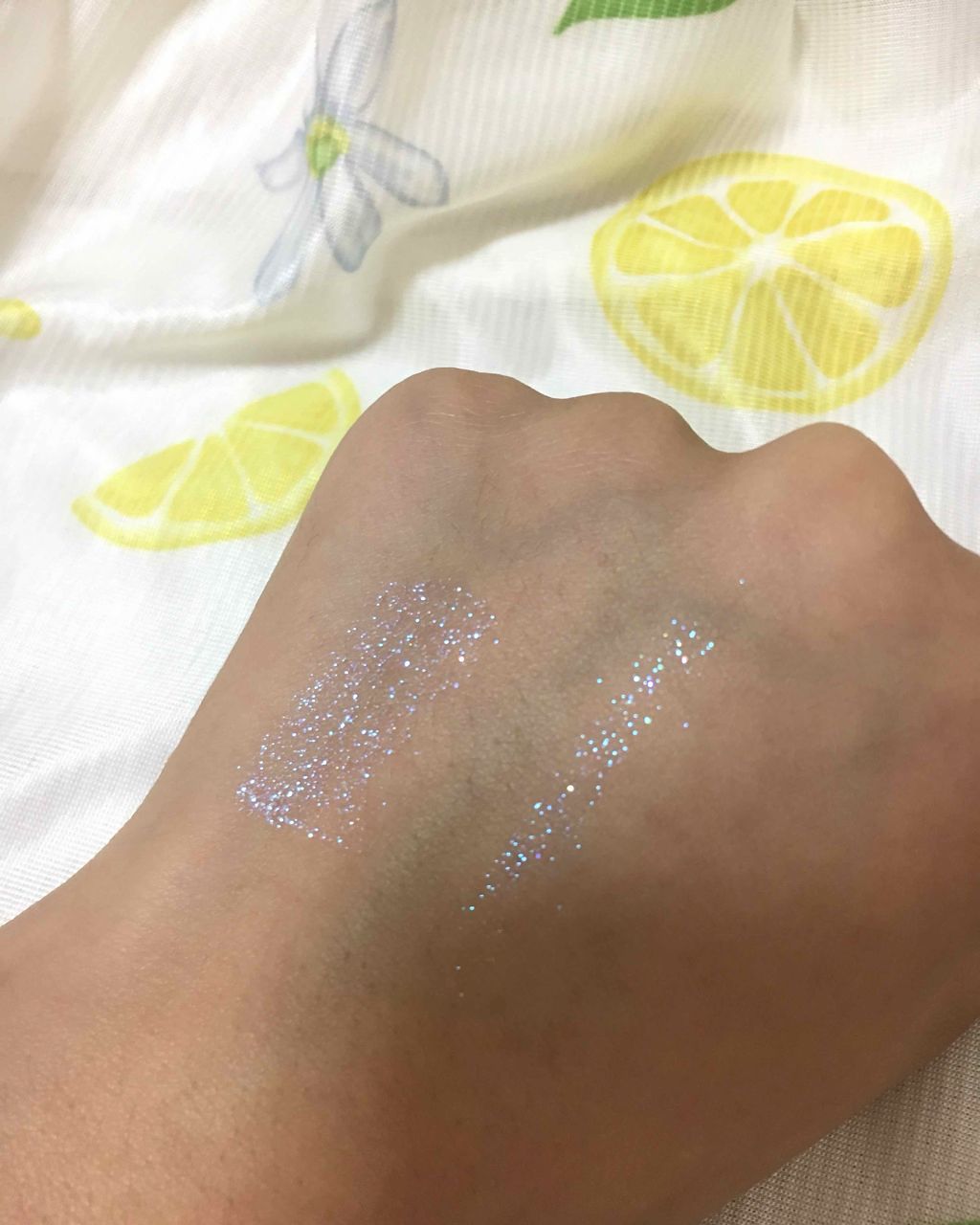 ダズルシャドウ リキッド/M・A・C/リキッドアイシャドウを使ったクチコミ（2枚目）