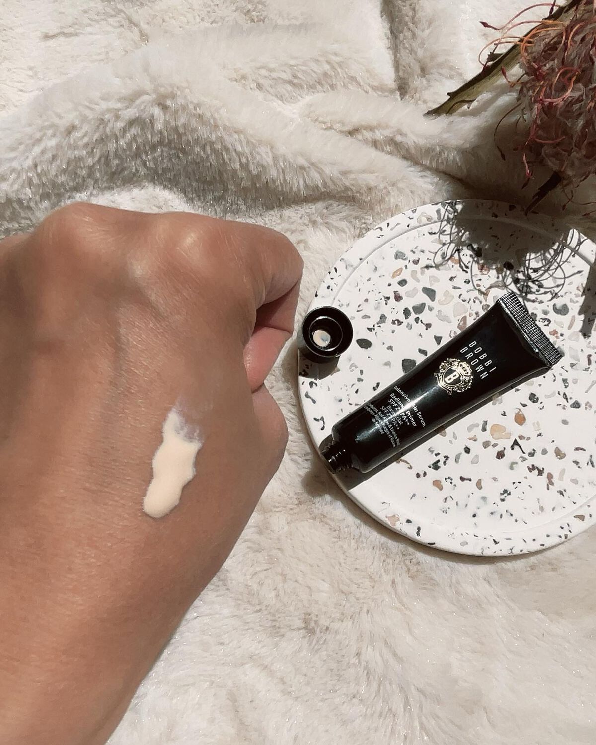 インテンシブ セラム ラディアンス プライマー/BOBBI BROWN/化粧下地を使ったクチコミ(2枚目)