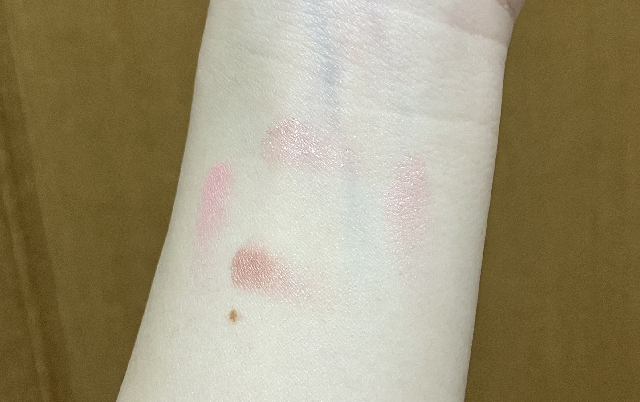 プランぷくコーデアイズ/キャンメイク/パウダーアイシャドウを使ったクチコミ（3枚目）