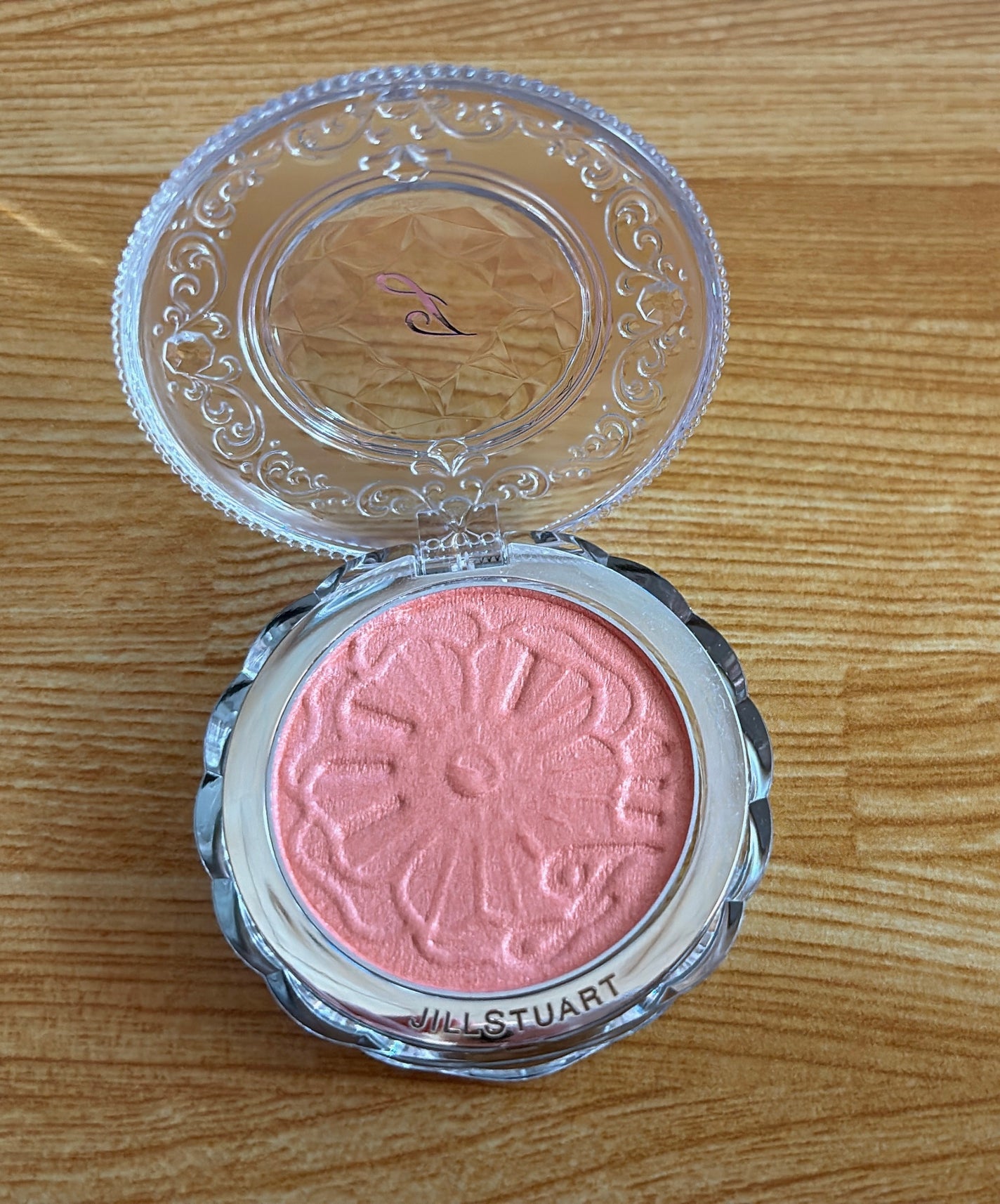 アイジュエルデュー/JILL STUART/ジェル・クリームアイシャドウを使ったクチコミ(2枚目)