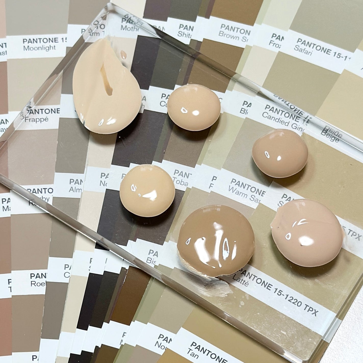 SPステイ ルミマット リキッド ファンデーション/MAYBELLINE NEW YORK/リキッドファンデーションを使ったクチコミ(5枚目)