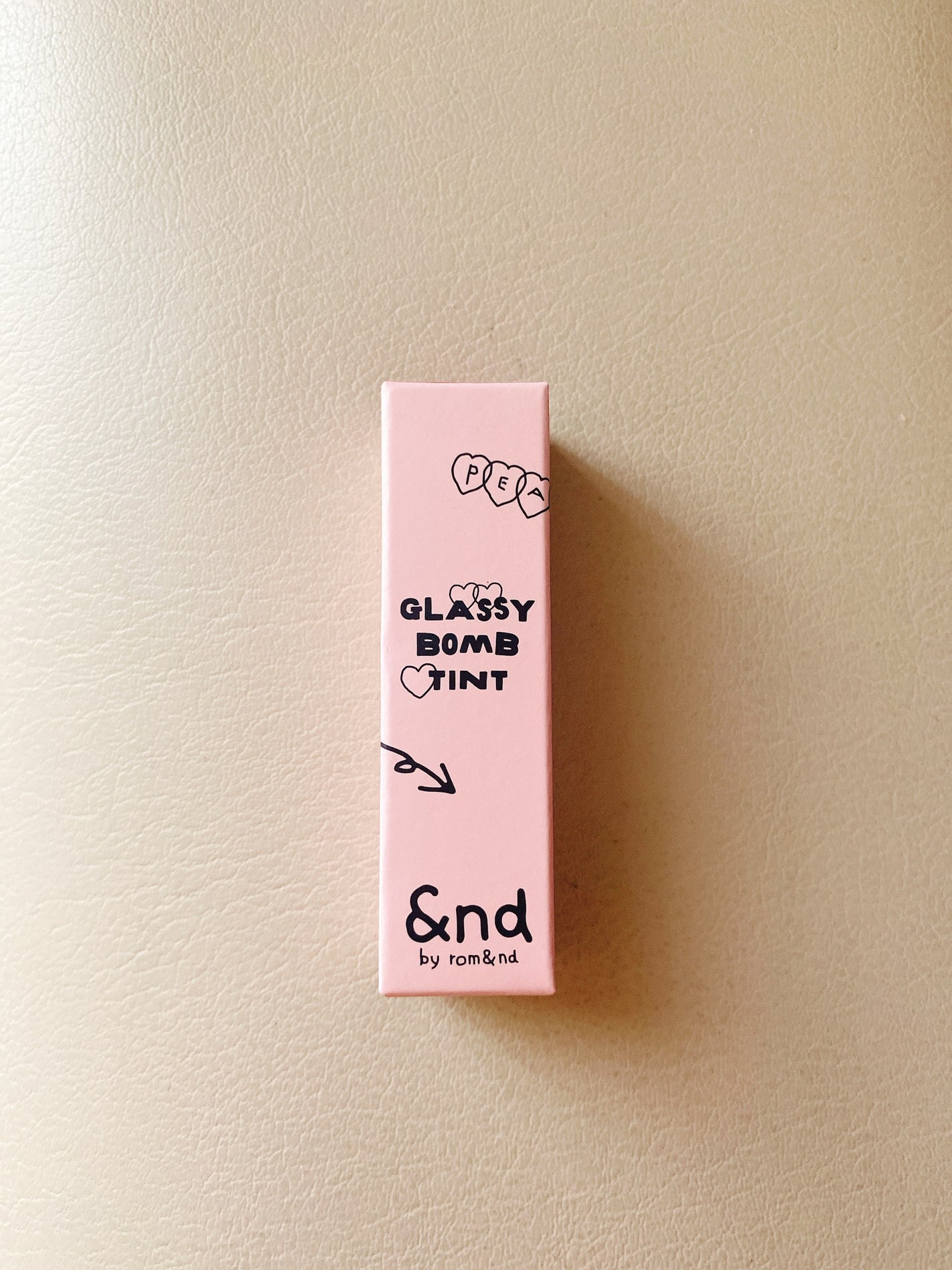 グラッシーボムティント/&nd by rom&nd/リップティントを使ったクチコミ(1枚目)