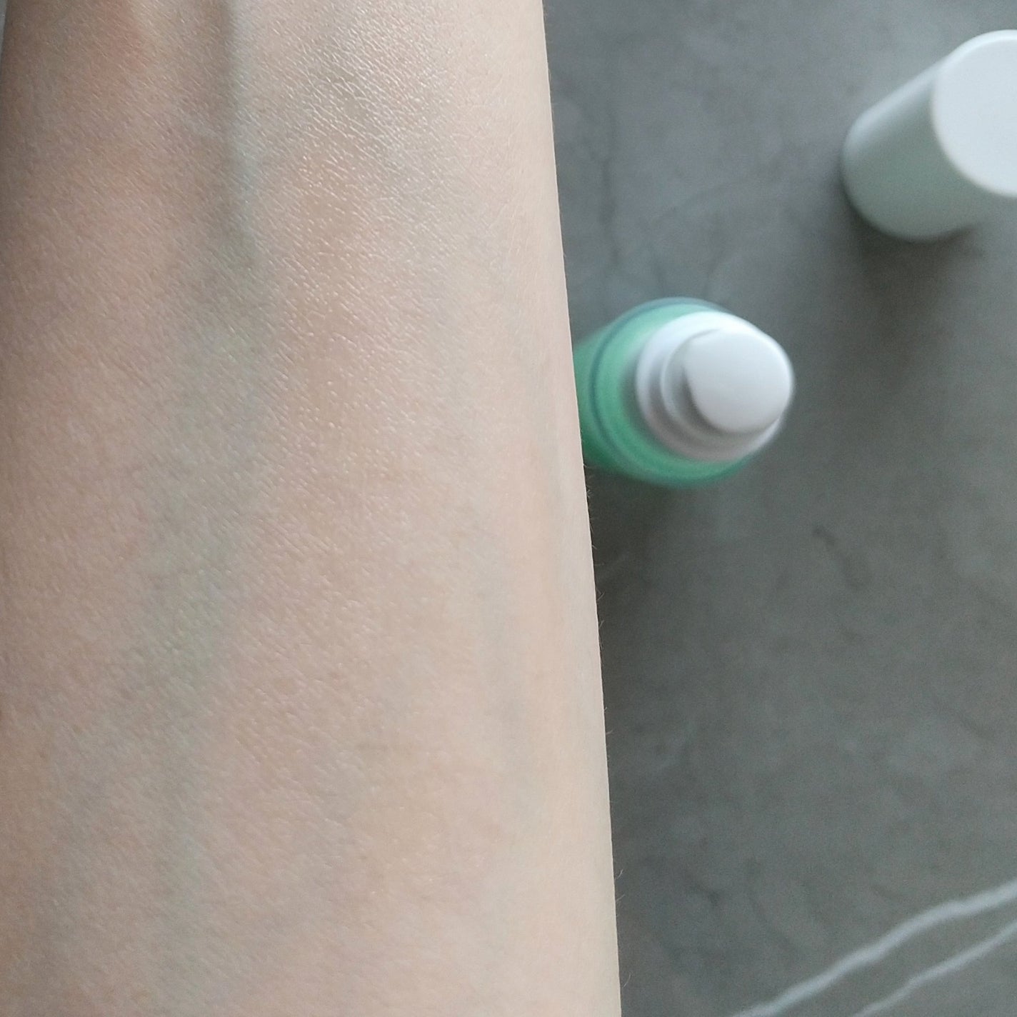 AquaTeca calming sun serum/Delphyr/日焼け止めローションを使ったクチコミ(5枚目)