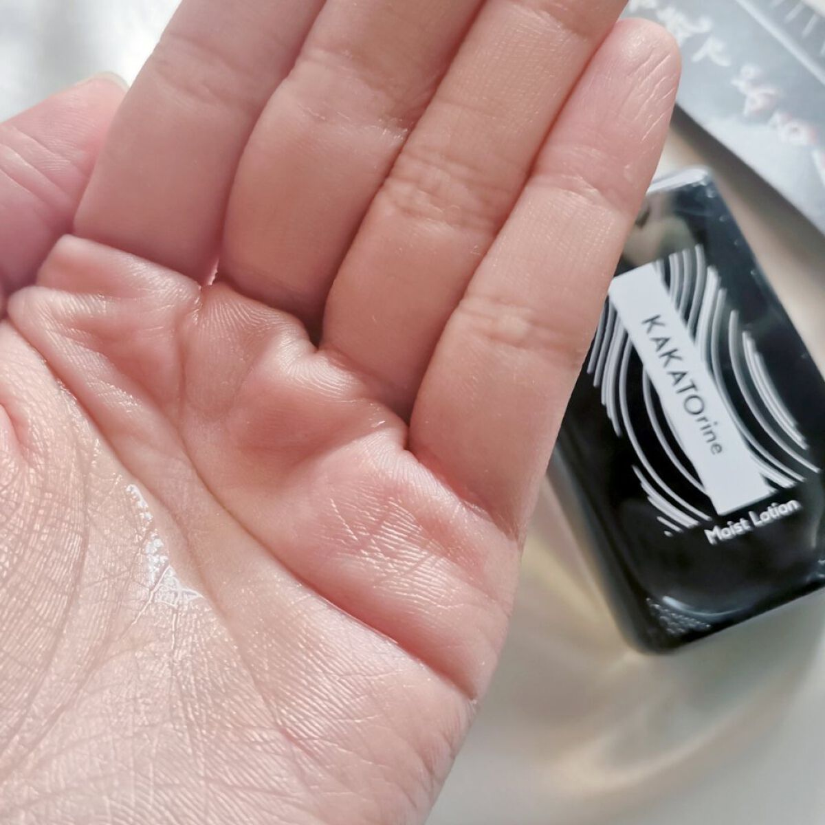 カカトリーヌモイストローション/KAKATOrine/レッグ・フットケアを使ったクチコミ（2枚目）