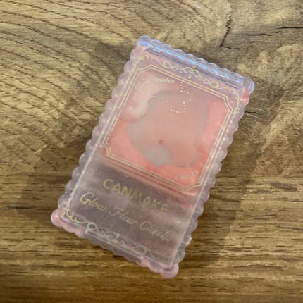 グロウフルールチークス/キャンメイク/パウダーチークを使ったクチコミ(1枚目)