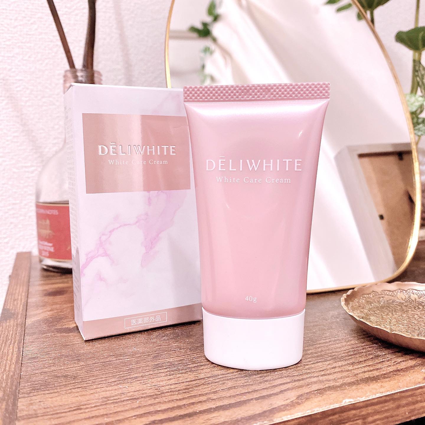 𓊆 DELIWHITE薬用美白クリーム‎ 𓊇

#デリケートゾーン の乾燥を予防し黒ずみをケアできるアイテム🤍

デリホワイト(@deliwhite_jp)様からいただきました❣️

デリホワイト様の公式アカウントでは女性特有のお悩み