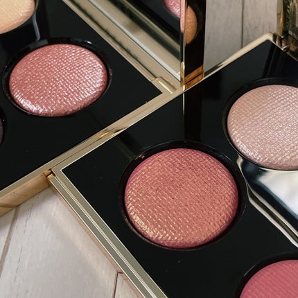 リュクス アイシャドウ クォード グロウ ウィズ ラブ コレクション/BOBBI BROWN/アイシャドウパレットを使ったクチコミ(5枚目)