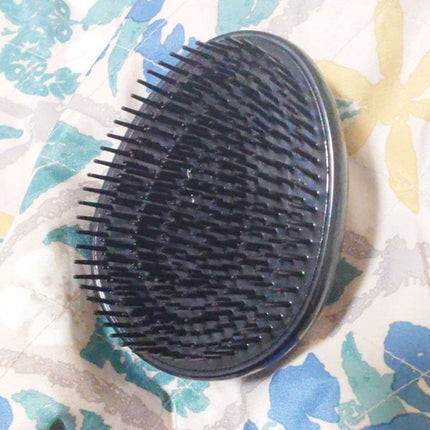 セリア たまご型ヘアブラシのクチコミ「手のひらサイズの手に馴染むたまご型ヘアブラシ
商品ではセリアってあるけど買ったのはキャンドゥ.....」(3枚目)