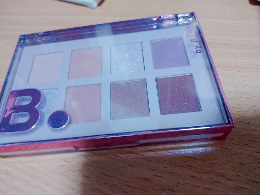 アイクラッシュマルチシャドウパレット/B. by BANILA/アイシャドウパレットを使ったクチコミ(1枚目)
