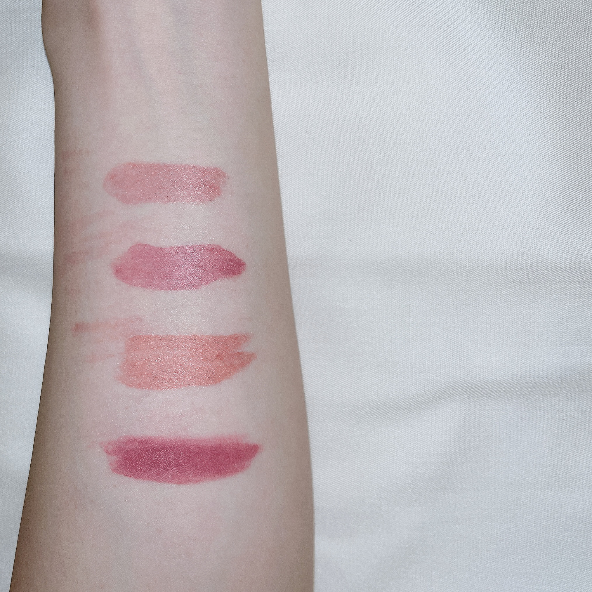 ジューシーラスティングティント/rom&nd/リップティントを使ったクチコミ（3枚目）