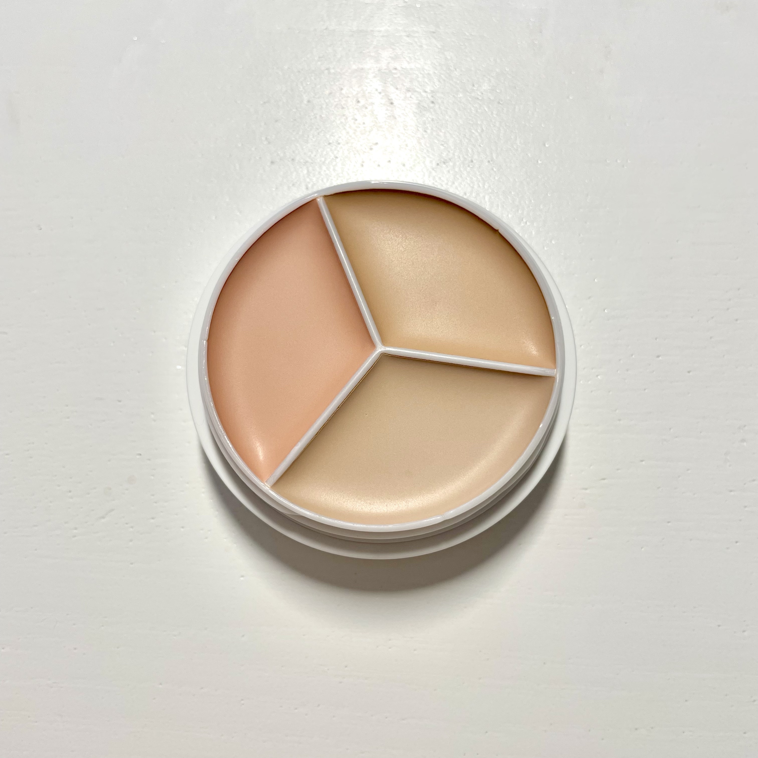 カバーアッププロコンシーラー/TFIT/パレットコンシーラーを使ったクチコミ（2枚目）