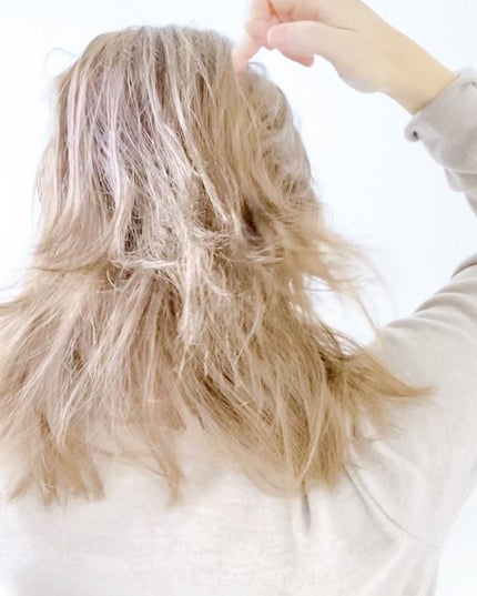 AYO hair on LIPS 「髪がぺちゃんこになる方必見!✔️横と斜めのくるりんぱ✔️ゴム3..」(4枚目)