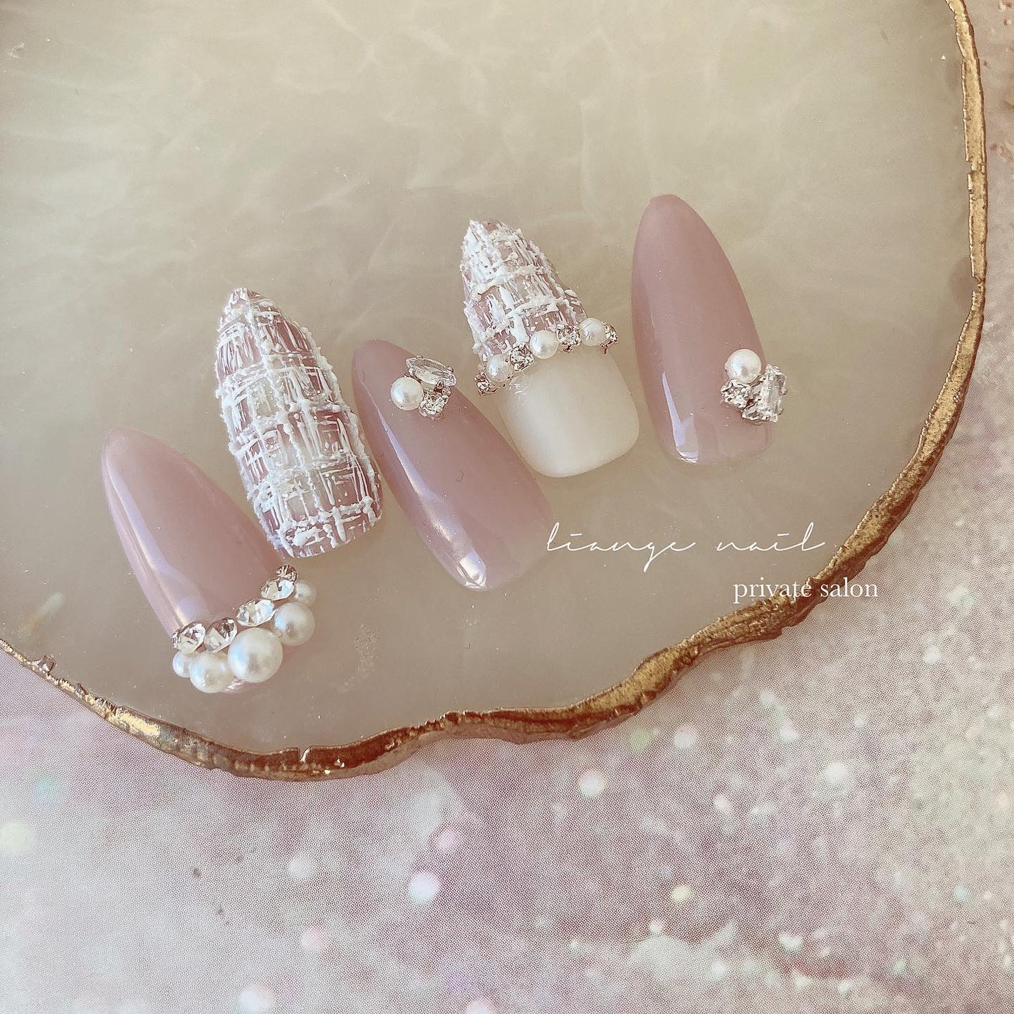 Yuki on LIPS 「.Ruseleの新商品を使ったデザイン🤍..▫︎Aurorab..」(1枚目)