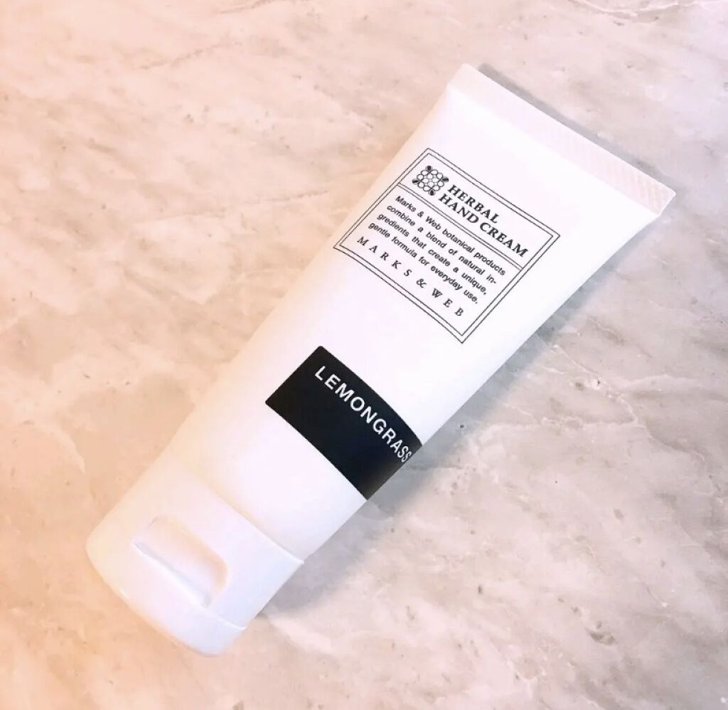 MARKS&WEB モイスチャーハンドクリーム ジャスミンのクチコミ「✿︎MARKS&WEB✿︎
モイスチャーハンドクリーム ジャスミン
¥1,232

水仕事の前.....」（2枚目）