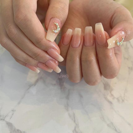 Iuna. Mizuki on LIPS 「.💖#nail#nailstagram#gelnail#ジェ..」(1枚目)