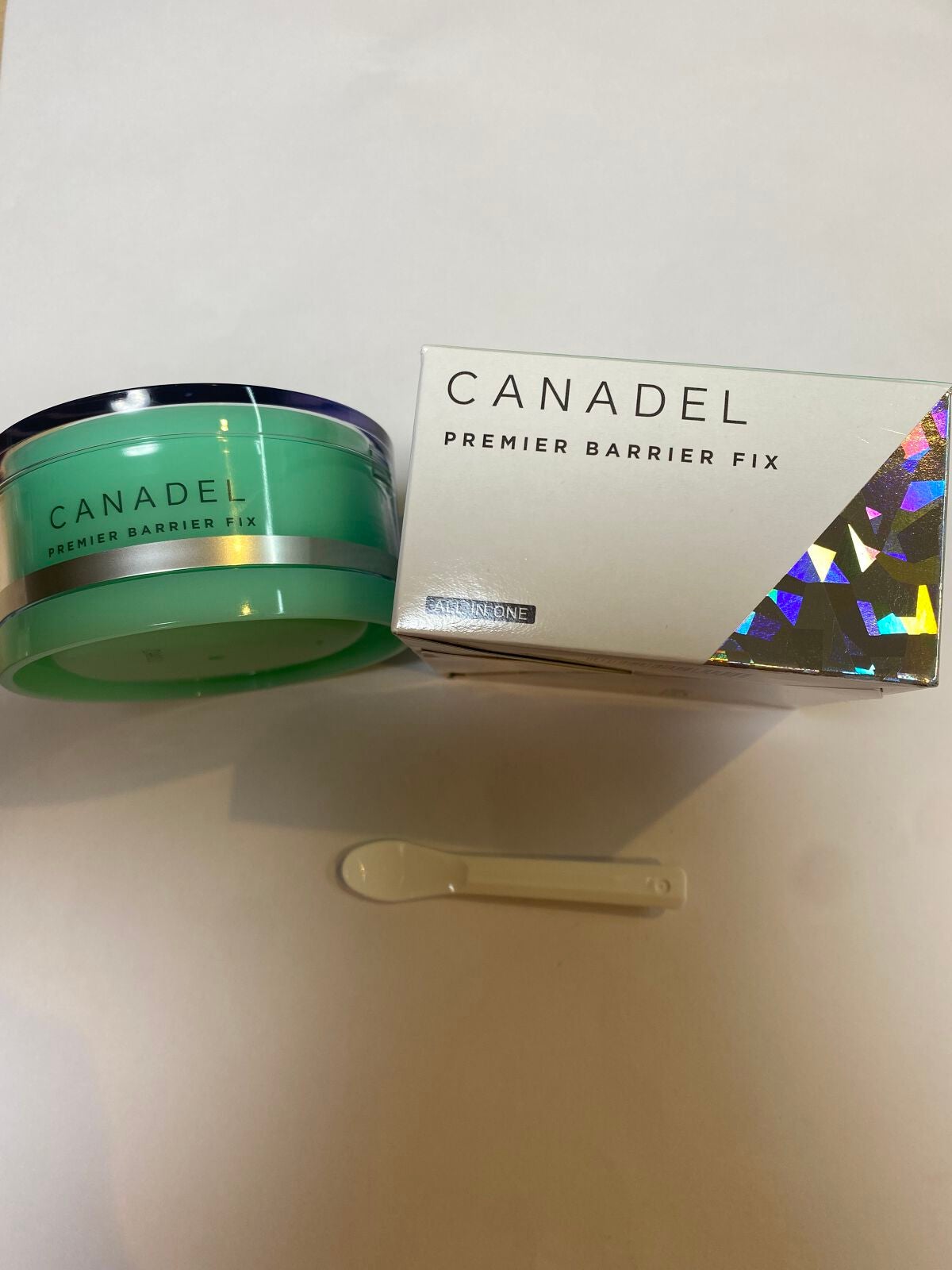 プレミアバリアフィックス /CANADEL/オールインワン化粧品を使ったクチコミ(3枚目)